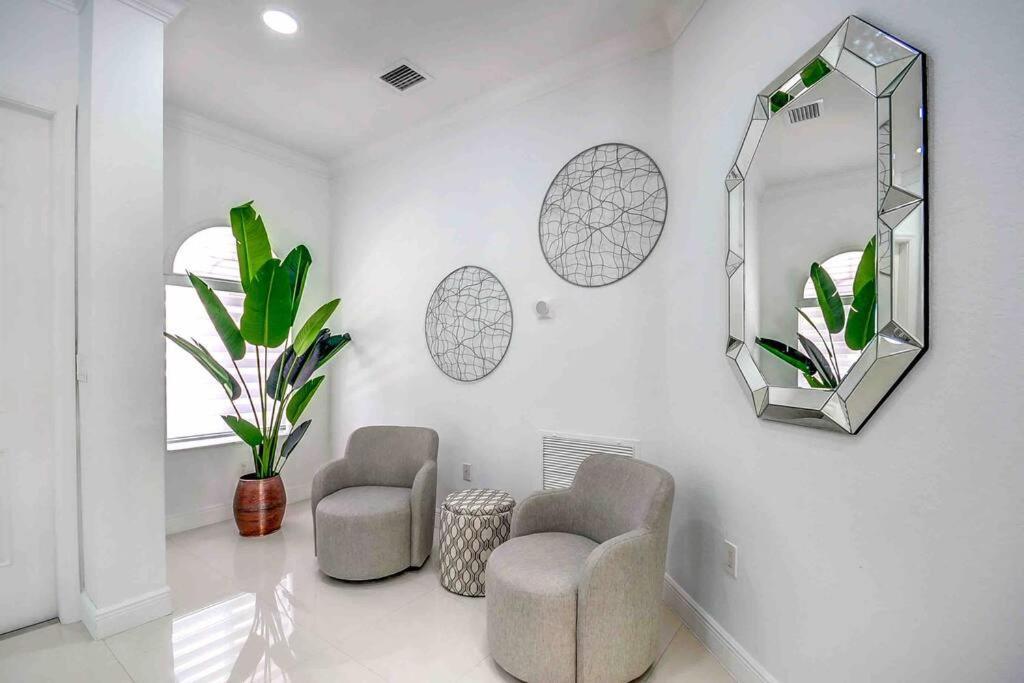 Miami 5Br Villa W Heated Pool, Games & Bbq L01 卡特勒里奇 外观 照片