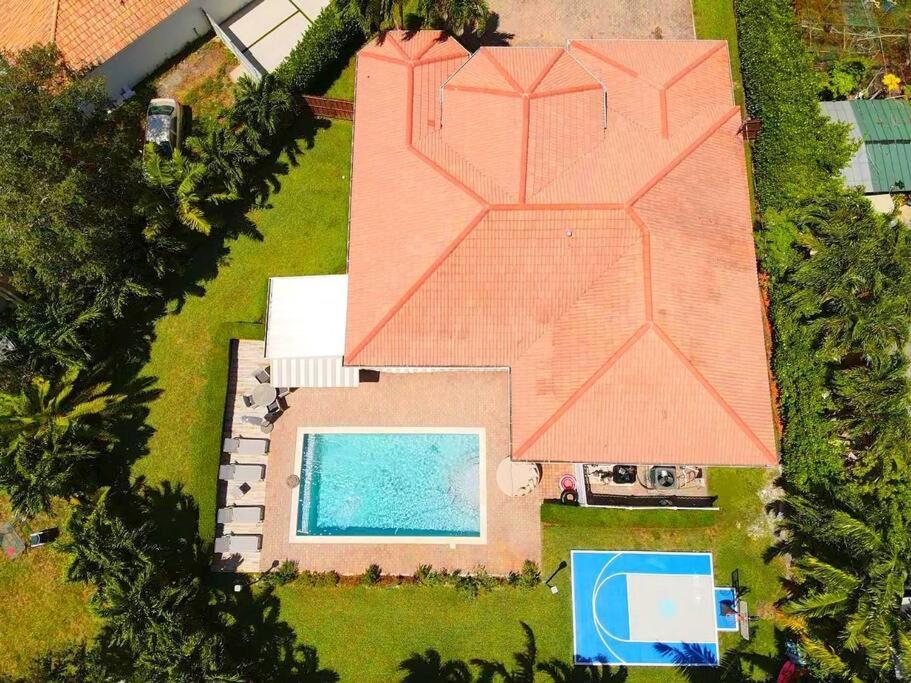 Miami 5Br Villa W Heated Pool, Games & Bbq L01 卡特勒里奇 外观 照片