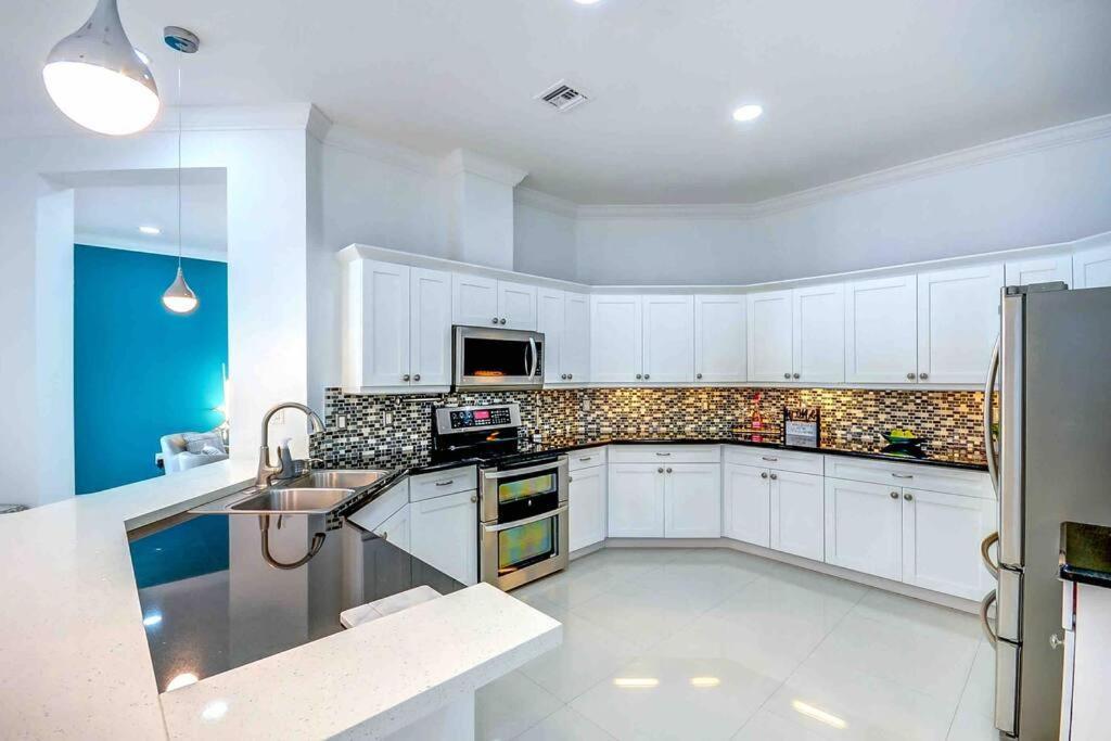 Miami 5Br Villa W Heated Pool, Games & Bbq L01 卡特勒里奇 外观 照片