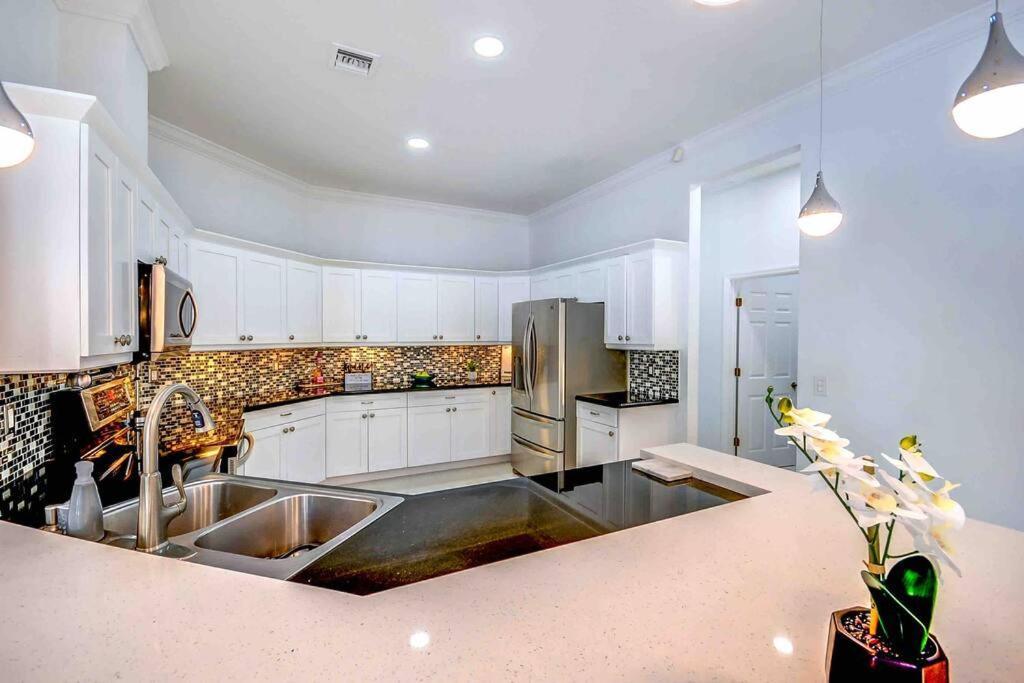 Miami 5Br Villa W Heated Pool, Games & Bbq L01 卡特勒里奇 外观 照片