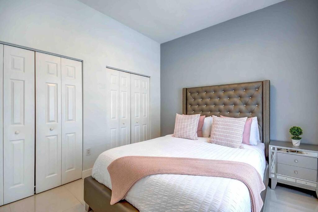 Miami 5Br Villa W Heated Pool, Games & Bbq L01 卡特勒里奇 外观 照片
